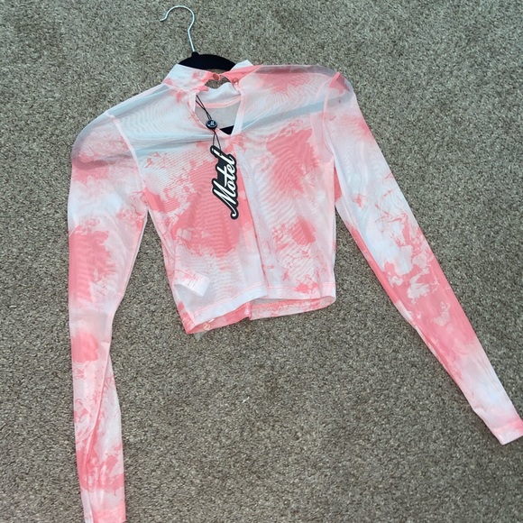 Motel pink tie dye crop top - Picture 3 of 4
